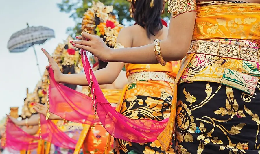 Evolution of Indonesian Fashion